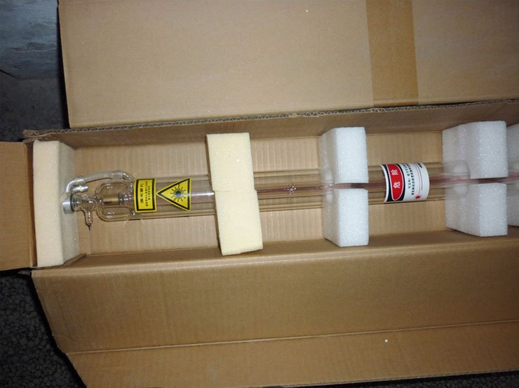 CO2激光管的技術(shù)簡介(圖2) CO2激光管